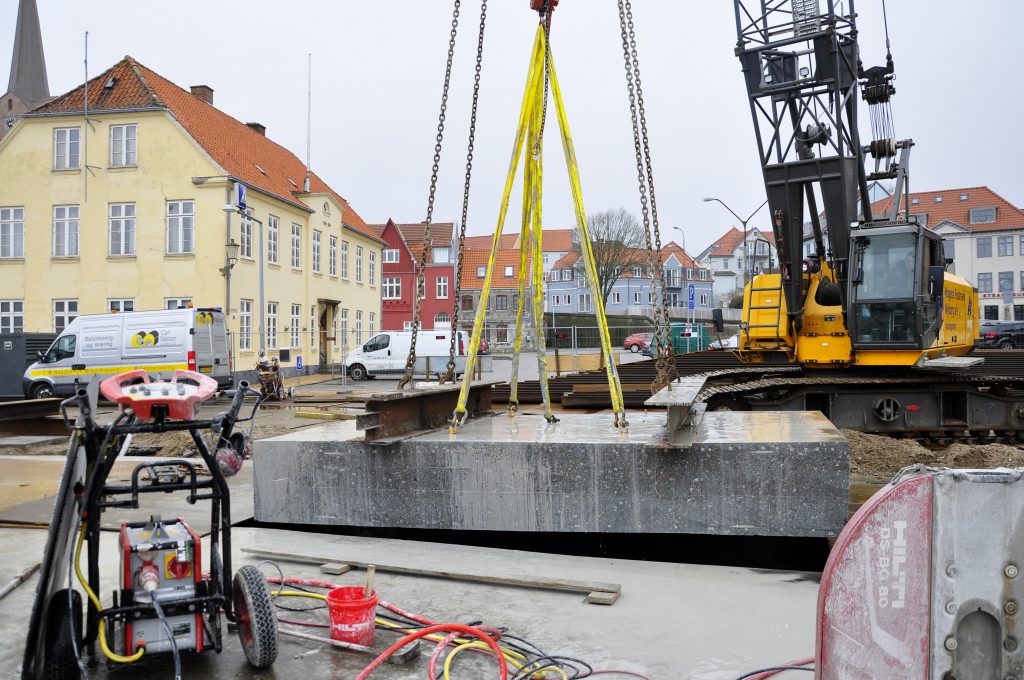 Brorenovering, betonskæring, Sønderborg havn